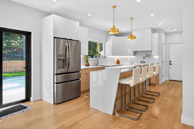 409 Pearl St, Reading, MA 01867