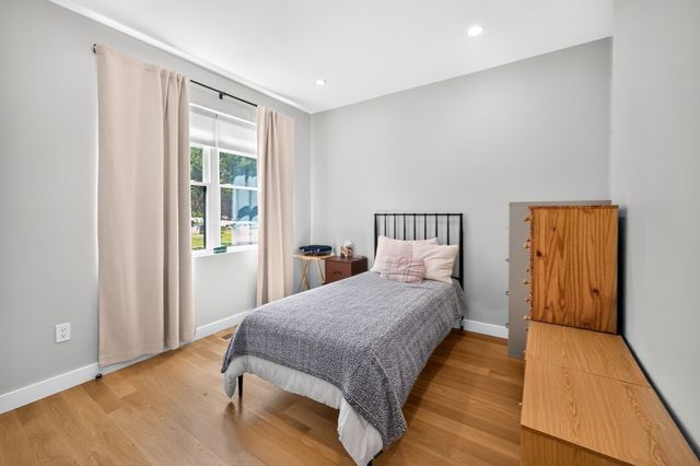 409 Pearl St, Reading, MA 01867