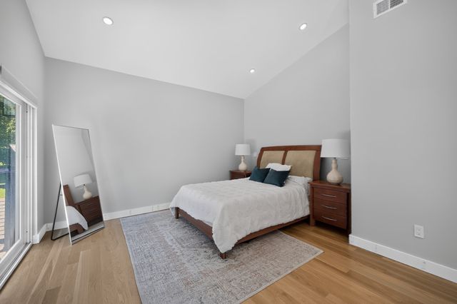 409 Pearl St, Reading, MA 01867