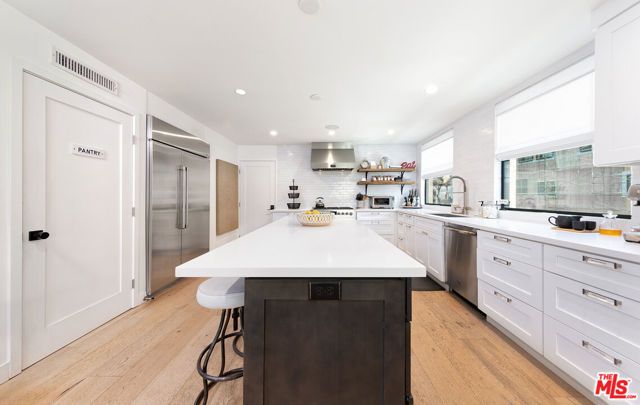 5317 Pacific Avenue, Marina Del Rey, CA 90292