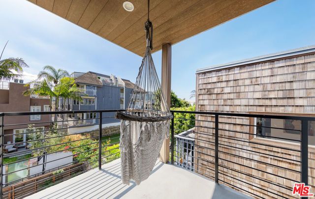 5317 Pacific Avenue, Marina Del Rey, CA 90292