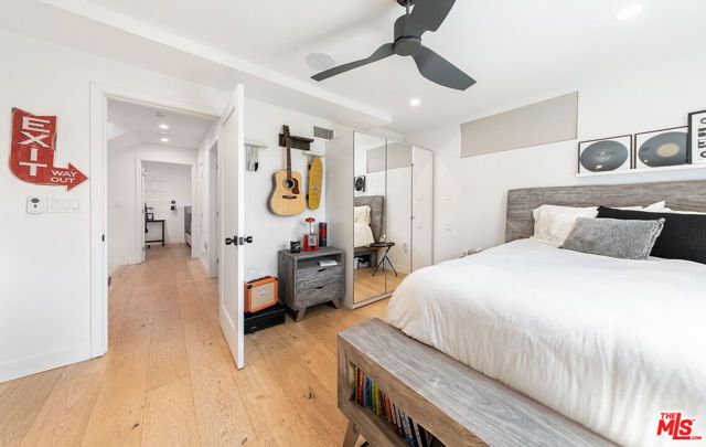 5317 Pacific Avenue, Marina Del Rey, CA 90292