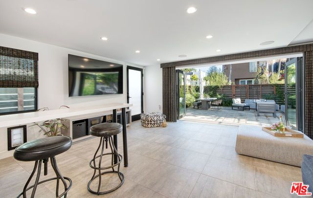 5317 Pacific Avenue, Marina Del Rey, CA 90292