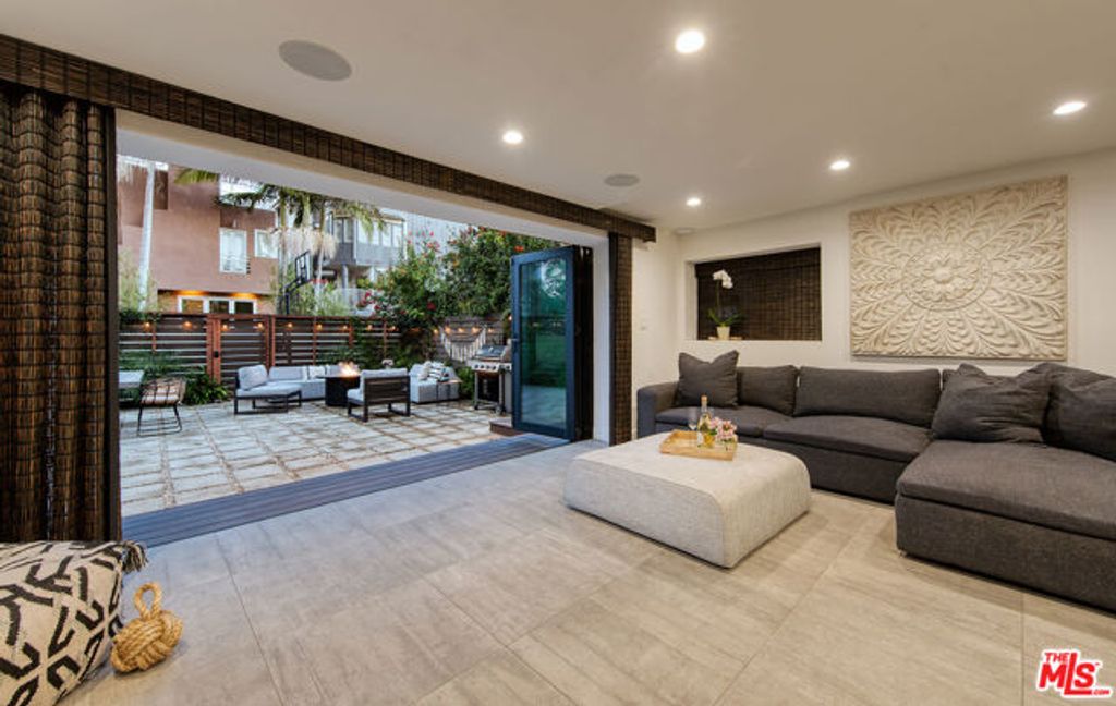 5317 Pacific Avenue, Marina Del Rey, CA 90292