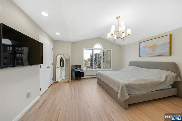 573 Kearney, Cliffside Park, NJ 07010