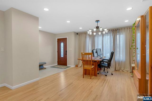 573 Kearney, Cliffside Park, NJ 07010