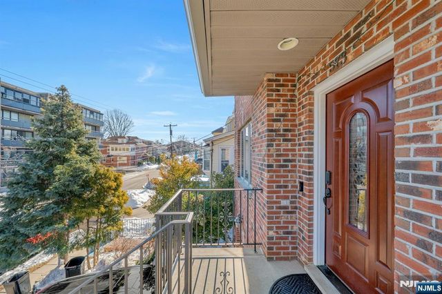 573 Kearney, Cliffside Park, NJ 07010