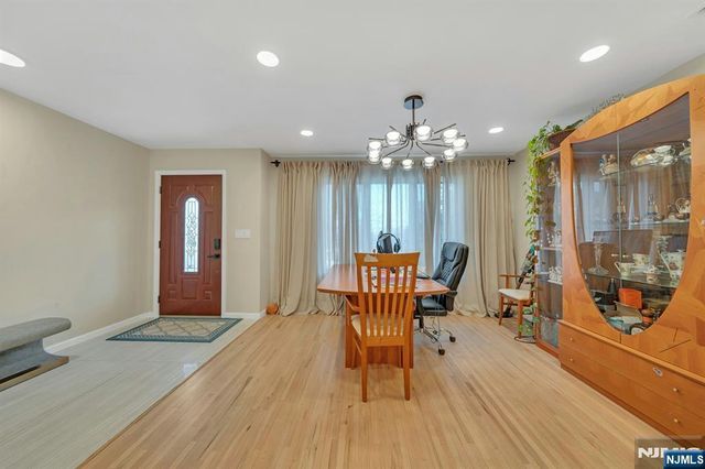 573 Kearney, Cliffside Park, NJ 07010