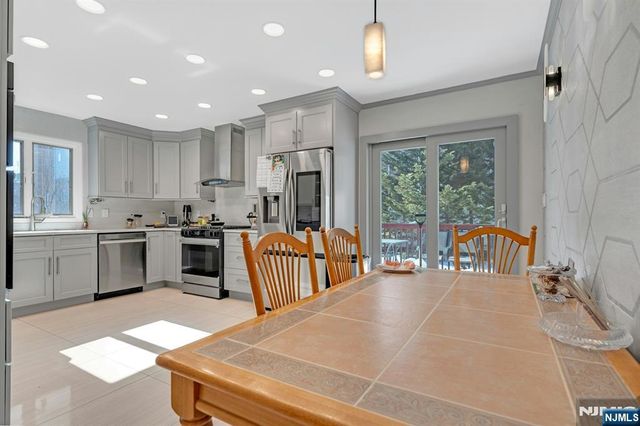 573 Kearney, Cliffside Park, NJ 07010