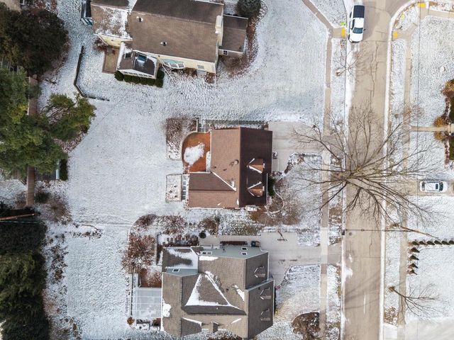 1106 Tumalo Trail, Madison, WI 53711