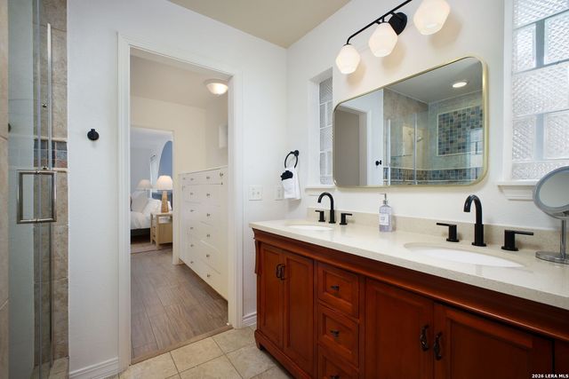 107 WICKFORD WAY, Castle Hills, TX 78213