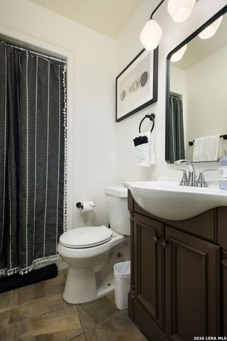 107 WICKFORD WAY, Castle Hills, TX 78213