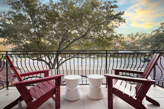 107 WICKFORD WAY, Castle Hills, TX 78213