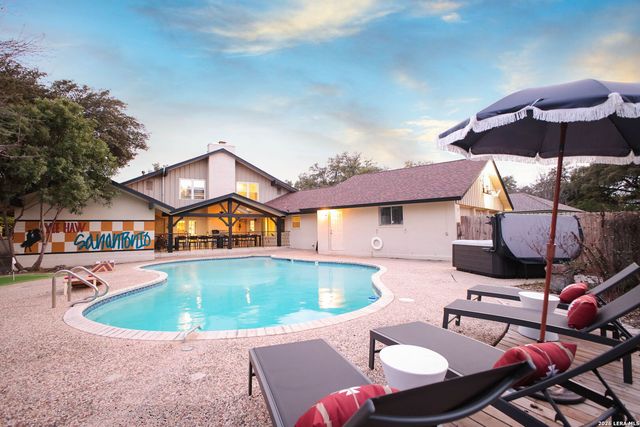 107 WICKFORD WAY, Castle Hills, TX 78213