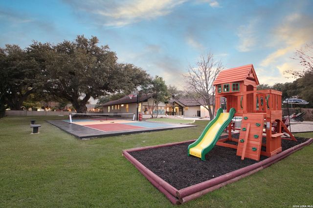 107 WICKFORD WAY, Castle Hills, TX 78213