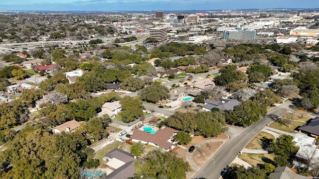 107 WICKFORD WAY, Castle Hills, TX 78213