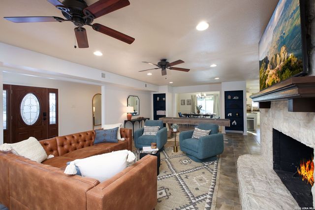 107 WICKFORD WAY, Castle Hills, TX 78213