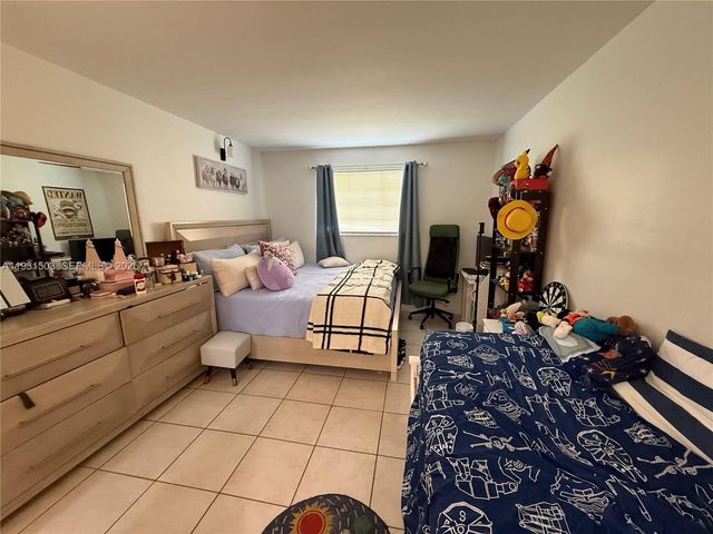 1350 NE 119th St 135003, Miami, FL 33161