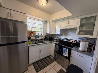 1350 NE 119th St 135003, Miami, FL 33161