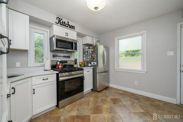 2010 S Brighton Avenue, Clementon, NJ 08021