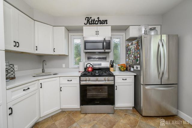 2010 S Brighton Avenue, Clementon, NJ 08021