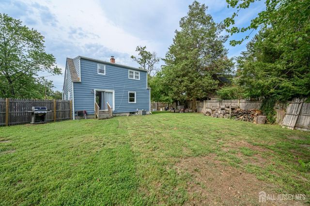 2010 S Brighton Avenue, Clementon, NJ 08021