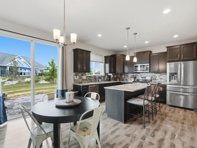3513 Olde Howell ROAD, Waukesha, WI 53188