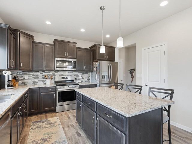 3513 Olde Howell ROAD, Waukesha, WI 53188