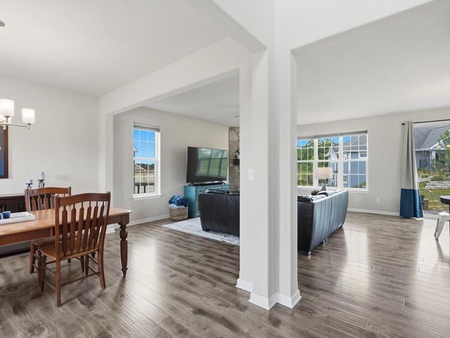 3513 Olde Howell ROAD, Waukesha, WI 53188
