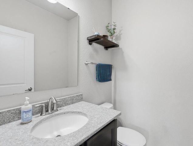 3513 Olde Howell ROAD, Waukesha, WI 53188