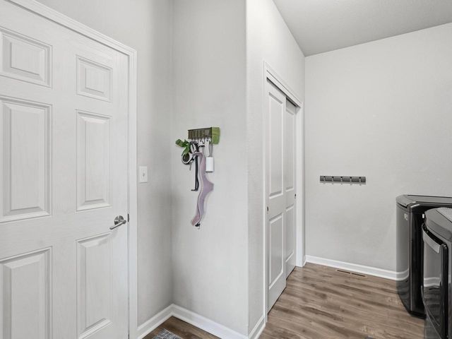3513 Olde Howell ROAD, Waukesha, WI 53188