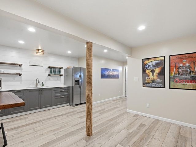 3513 Olde Howell ROAD, Waukesha, WI 53188