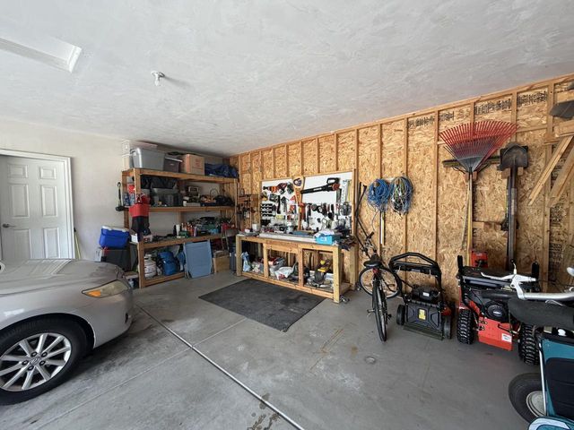 3513 Olde Howell ROAD, Waukesha, WI 53188