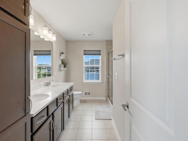3513 Olde Howell ROAD, Waukesha, WI 53188