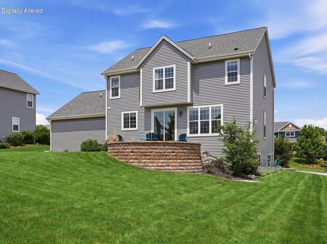 3513 Olde Howell ROAD, Waukesha, WI 53188