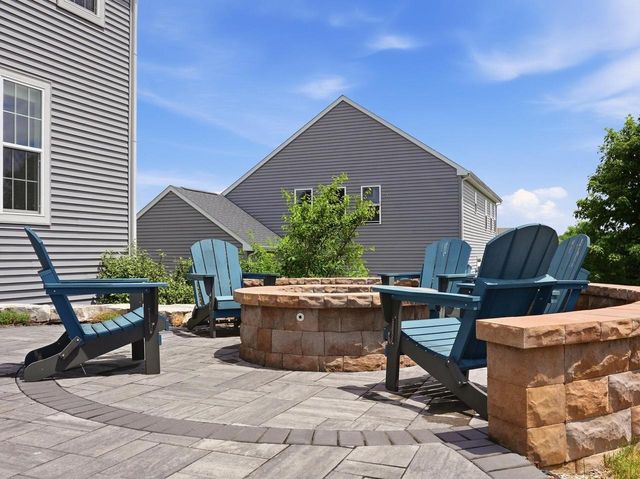 3513 Olde Howell ROAD, Waukesha, WI 53188