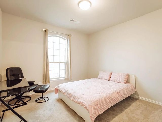 504 Antler Drive, Mansfield, TX 76063