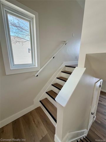 23556 Candace Drive, Rockwood, MI 48173