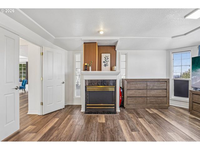 9750 Se WESTVIEW Ct, Happy Valley, OR 97086
