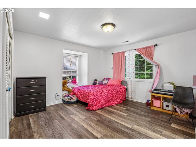 9750 Se WESTVIEW Ct, Happy Valley, OR 97086