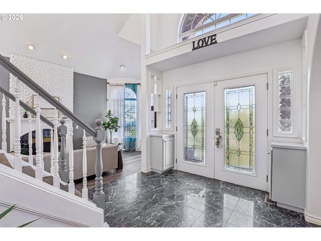 9750 Se WESTVIEW Ct, Happy Valley, OR 97086