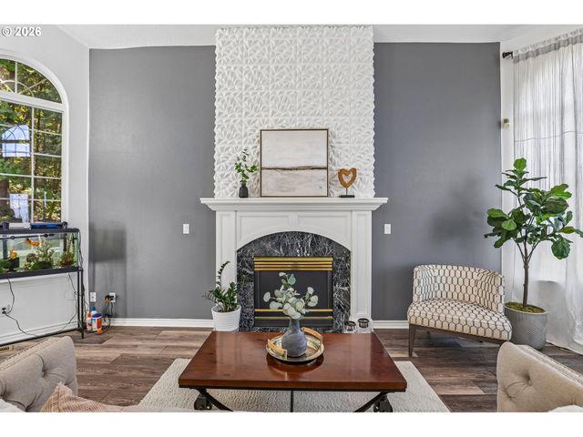 9750 Se WESTVIEW Ct, Happy Valley, OR 97086