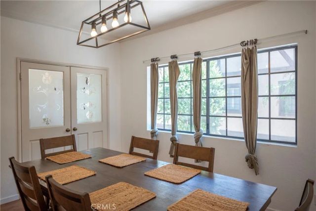 24420 Victory, West Hills, CA 91367