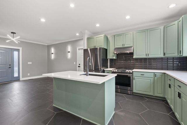 531 Emmit Avenue, Columbus, OH 43228