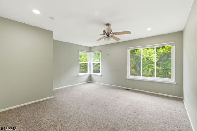 38 Cherrywood Dr, Franklin Twp., NJ 08873