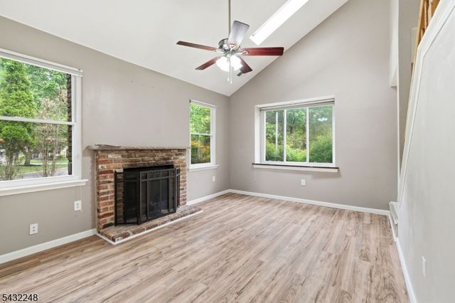 38 Cherrywood Dr, Franklin Twp., NJ 08873