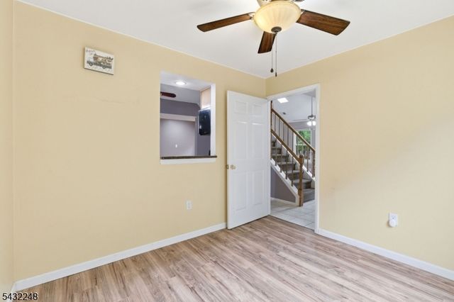 38 Cherrywood Dr, Franklin Twp., NJ 08873