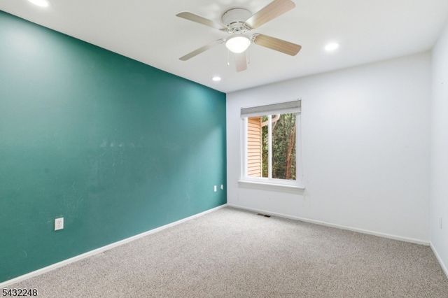 38 Cherrywood Dr, Franklin Twp., NJ 08873