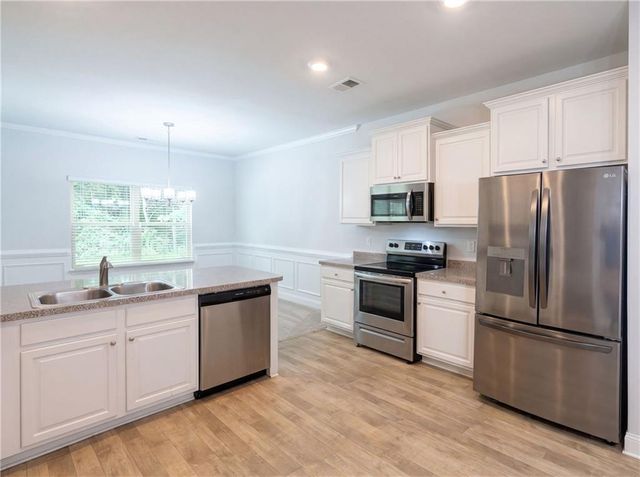 11916 Lovejoy Crossing Place, Hampton, GA 30228