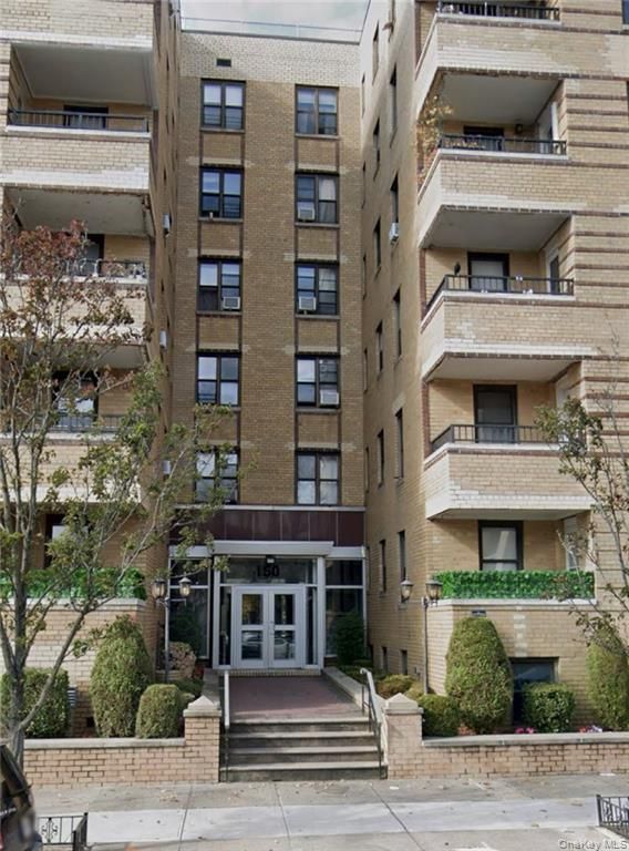 150 West End Avenue 3B, Brooklyn, NY 11235